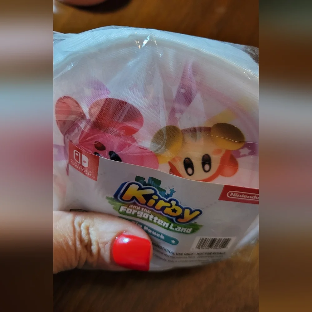🌴 Nintendo Kirby Forgotten Land Zip Pouch NEW